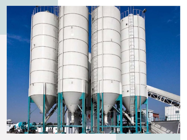 Строительство цементных силосов в Мегионе